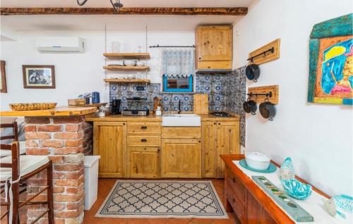 Donja Klada Apartamento | Amazing Apartment In Klada With Kitchen