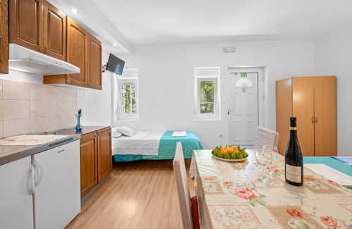 Gradina Apartamento | Increíble apartamento en Lozovac con.