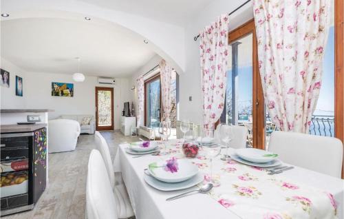 Bregi Apartamento | Amazing Apartment In Matulji With Wifi