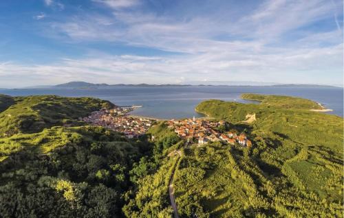 Susak Apartamento | Amazing Apartment In Susak With Wifi