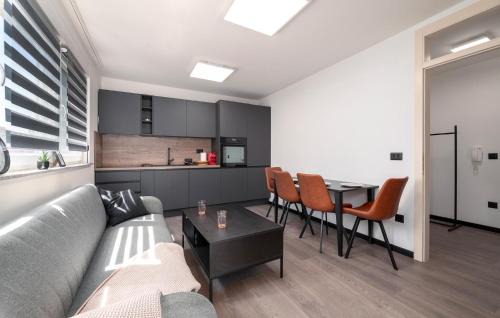 Gulici Apartamento | Amazing Apartment In Vranici With Wifi