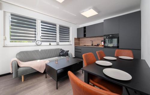 Gulici Apartamento | Amazing Apartment In Vranici With Wifi