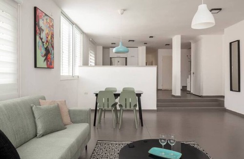 Bat Yam Apartamento | Amazing APT Bat-Yam Near Beach
