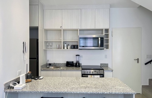 Santa Ana Apartamento | Amazing Apt w/ Private Terrace & BBQ for Relaxing