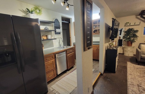 Castle Rock Casa | Amazing Beach & Waterfront in 2-bedroom Cottage on Toutle River Castle Rock Wa
