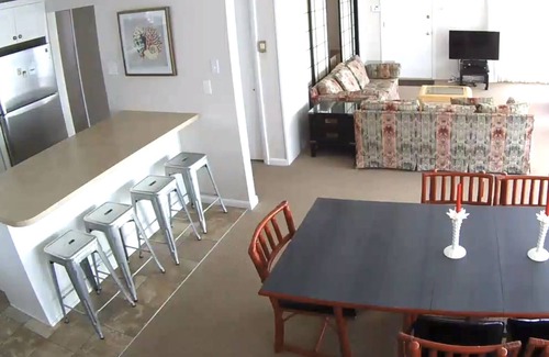 South End Condominio | Increíble propiedad frente a la playa a un gran precio