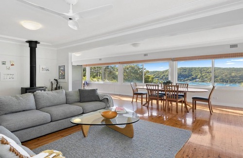 Hardys Bay Casa | Amazing bush and bay views