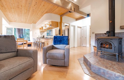 Alyeska Cabina | Amazing cabin close to lifts, brewery, dining, hiking and biking.