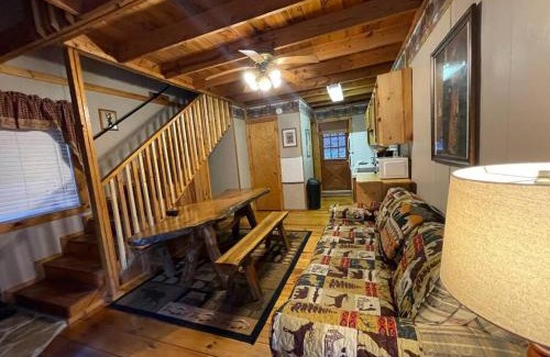 Helen Casa | Amazing Cabin fireplace and stream #11