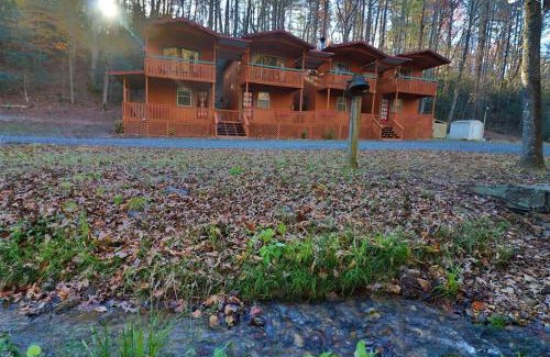 Helen Casa | Amazing Cabin fireplace and stream #11