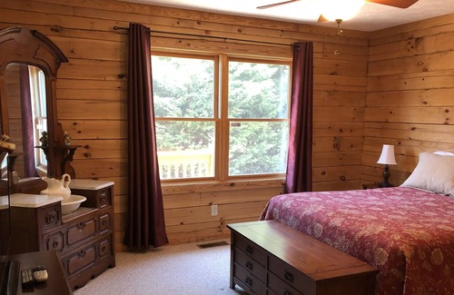 Cana Cabina | Amazing Cabin on Blue Ridge over Mt Airy
