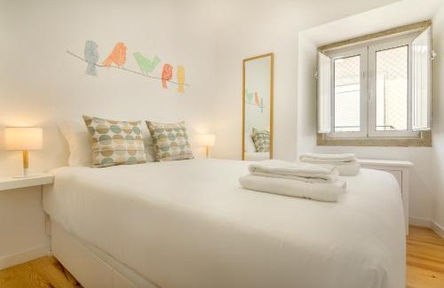 Mouraria Apartamento | Amazing Castle Views in Historic Center