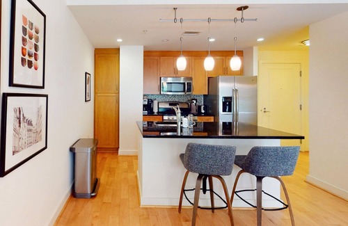 Clarendon Apartamento | Amazing Clarendon 1BR w/ Pool, W/D & Gym, nr Groceries, by Blueground