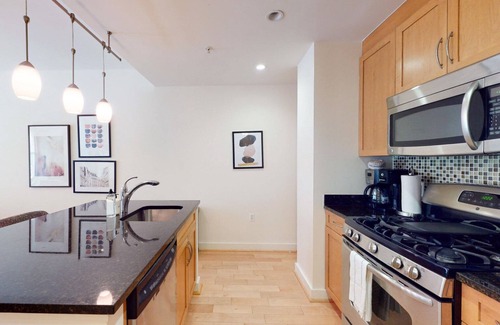 Clarendon Apartamento | Amazing Clarendon 1BR w/ Pool, W/D & Gym, nr Groceries, by Blueground