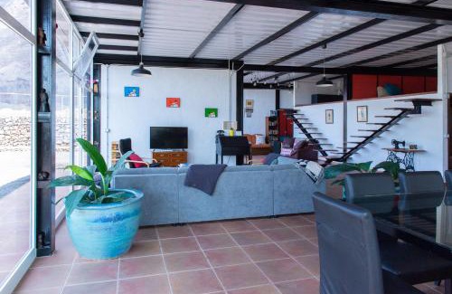 Frontera Casa | Amazing Coast House On A Tranquil Organic Farm