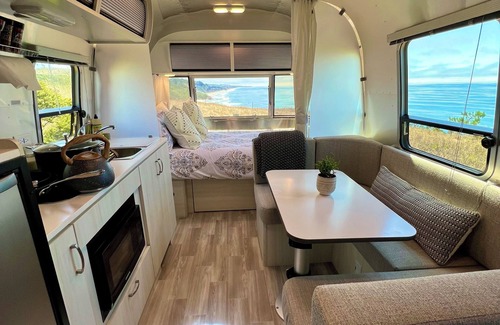 Half Moon Bay Casa | Amazing Coastal Airstream - "Dream" - Half Moon Bay, CA