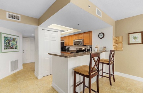 Bokeelia Condominio | Amazing Condo in Four Winds!
