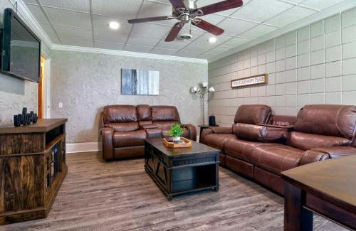 Statesboro Casa | Amazing Cottage - Located on Blue Mile - Close to GSU!