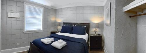 Statesboro Casa | Amazing Cottage - Located on Blue Mile - Close to GSU!
