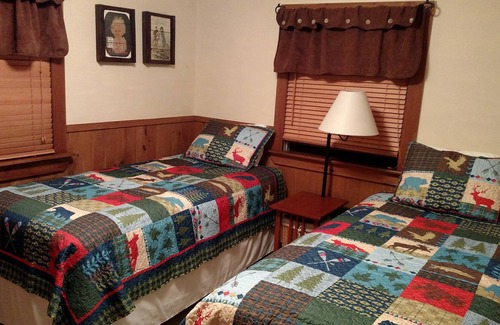 Center Tuftonboro Cabaña | Amazing Cottage on Lake Winnipesaukee. Boat Slip included. Rarely available.