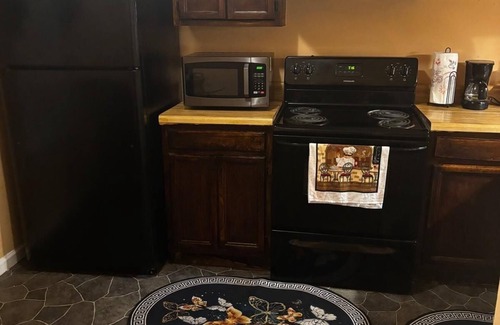 Lithonia Casa | Amazing Cozy 2Br home In Lithonia/Stone Mountain W/ 2 FULL bath Private Deck