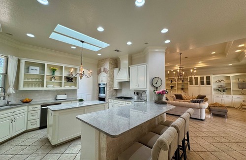Austin Casa | “Amazing Deal” Our French Hill Country Estate on over 3 acres with private pool.