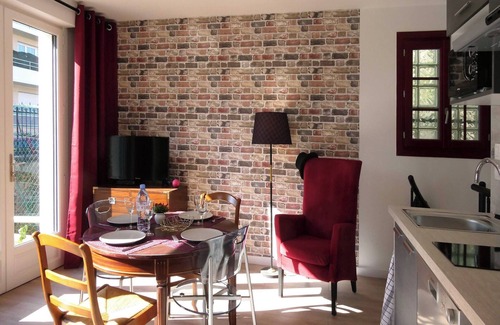 Orly Apartamento | Impresionante dúplex con sauna 1 dormitorio y 4 baños en el corazón de Orly, cerca de París