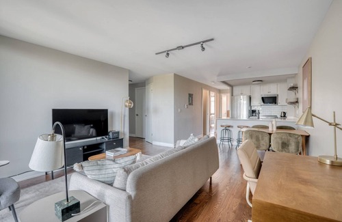 Edgewater Beach Apartamento | Amazing Edgewater 2BR, nr Lake Michigan, by Blueground