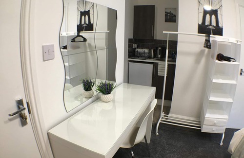 Dudley Apartamento | Habitaciones con baño increíble - ubicación en el centro