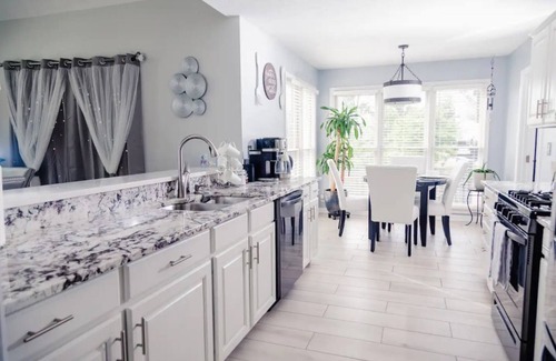 Hayfield Dundee Casa | Amazing/Entire house 5 min away from the Airport