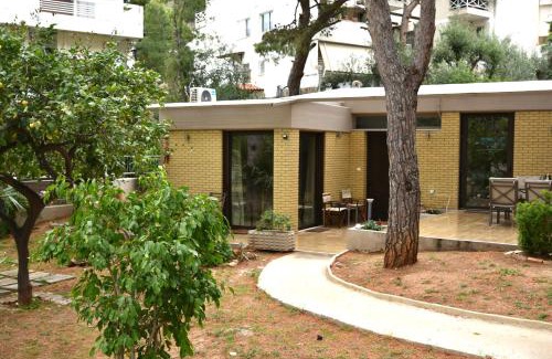 Vouliagmeni Casa | Amazing Garden House