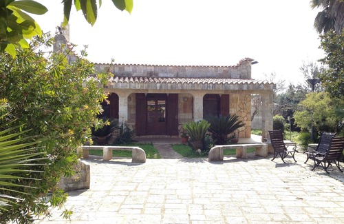 San Vito dei Normanni Villa | Increíble villa de vacaciones, el lugar para relajarse y disfrutar de sus vacaciones.
