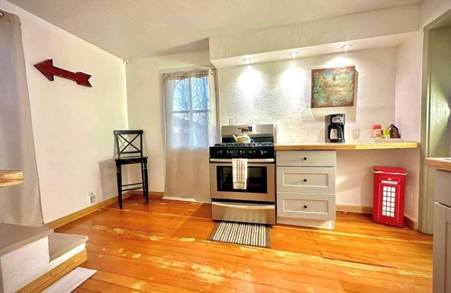 Raton Cabaña | Amazing historic 1800s Carriage House!
