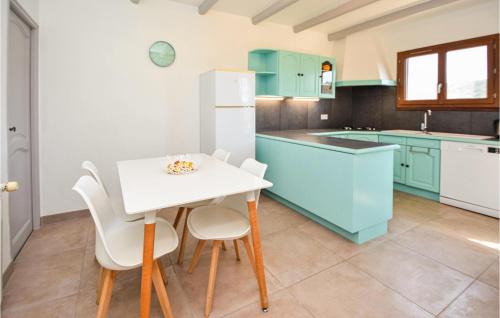 Les Salles-du-Gardon Casa | Amazing Home In Les-Salles-Du-Gardon