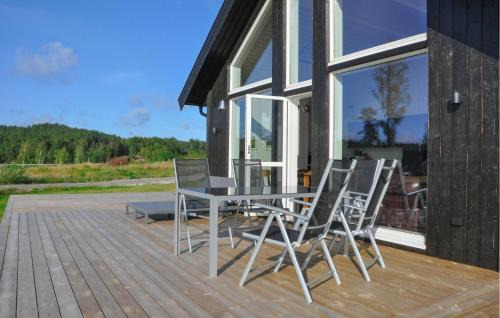Arjang Casa | Amazing Home In Årjäng With Kitchen