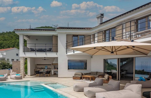 Bregi Casa | Impresionante casa en Bregi con sauna