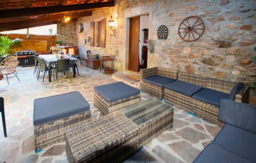 Chassiers Casa | Amazing Home In Chassiers With Wifi