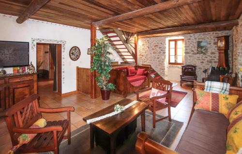 Chassiers Casa | Amazing Home In Chassiers With Wifi