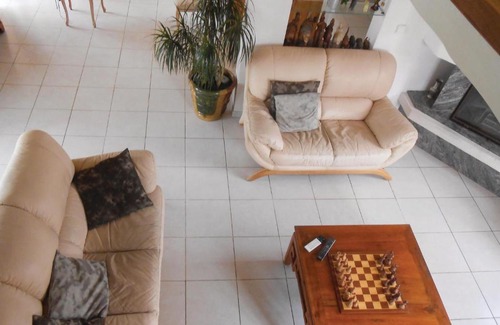 Creissan Casa | Amazing home in Creissan with 3 Bedrooms, WiFi and Outdoor swimming pool