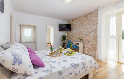 Mali Vareski Casa | Amazing Home In Duga Uvala