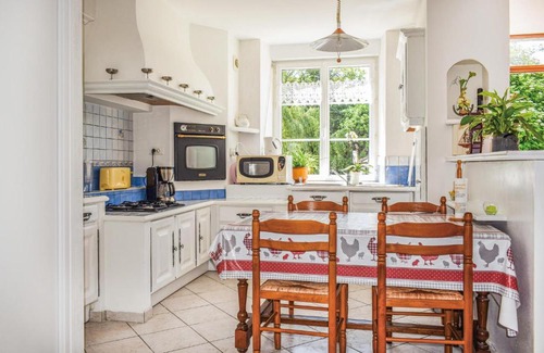 Evran Casa | Amazing Home In Evran With Kitchen