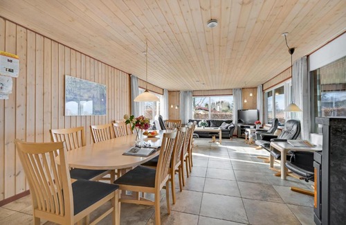 Bønnerup Strand Casa | Amazing Home In Glesborg With Wifi, Private Swimming Pool And Outdoor Swimming Pool