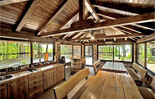 Kraljevec Sesvetski Casa | Amazing Home In Gustelnica With Sauna
