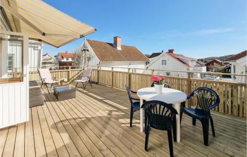 Kungshamn Casa | Amazing Home In Hovenäset With Kitchen