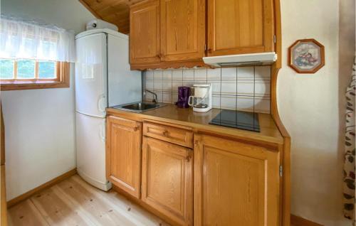 Unnaryd Casa | Amazing Home In Jälluntofta With Wifi