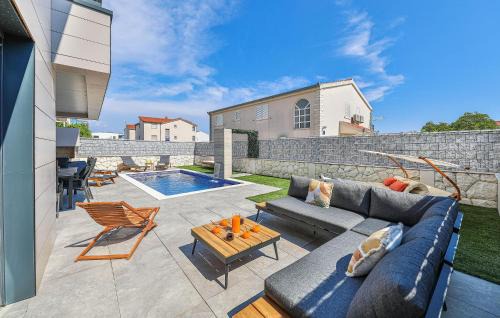 Kastel Stafilic Casa | Amazing Home In Kastel Stafilic