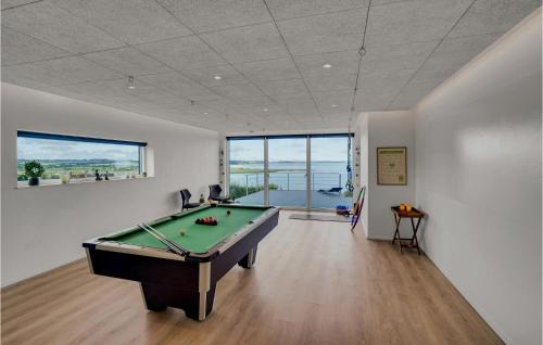 Hjarbæk Casa | Amazing Home In Løgstrup With Wifi
