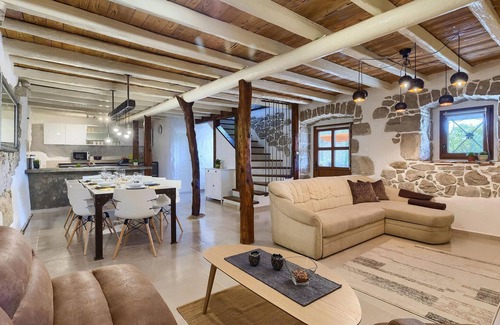 Ripenda Verbanci Casa | Impresionante casa en Labin - Rabac