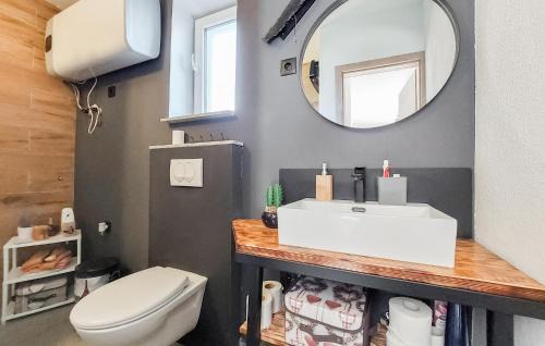 Salakovci Casa | Amazing Home In Labin With Kitchen