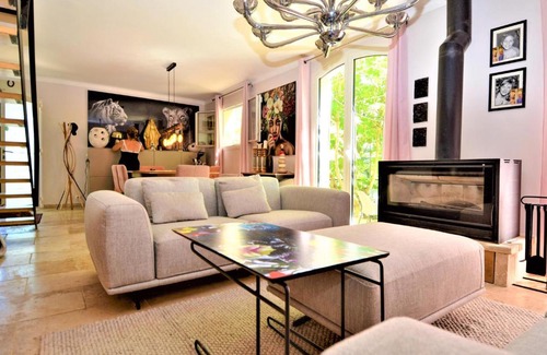 Lafare Casa | Amazing Home In Lafare With Kitchen